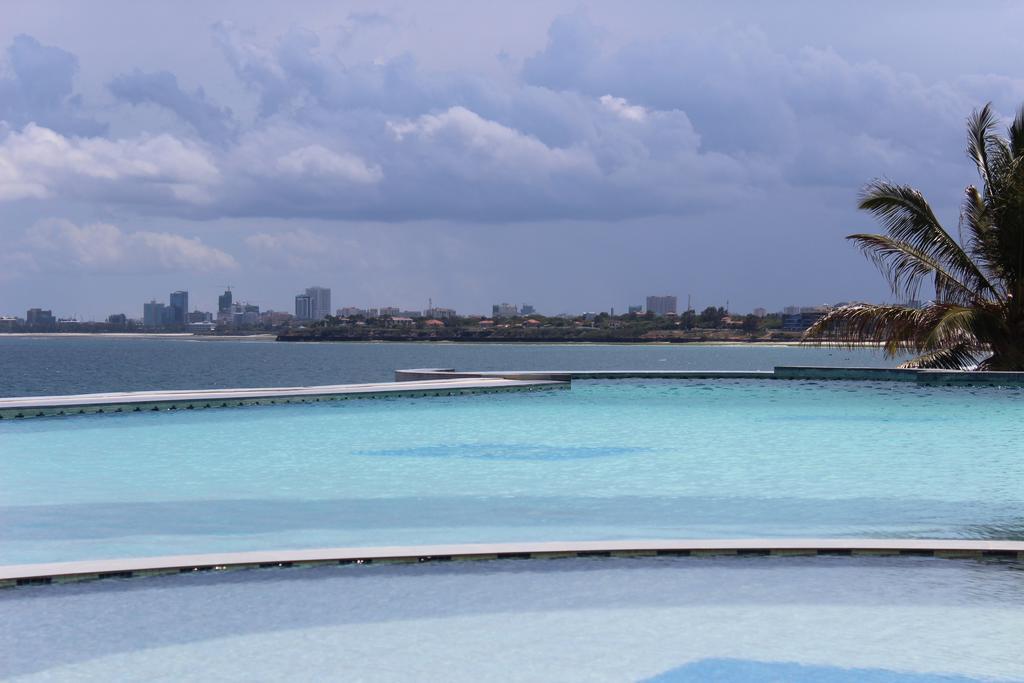 Готель Golden Tulip Дар-ес-Салам Екстер'єр фото